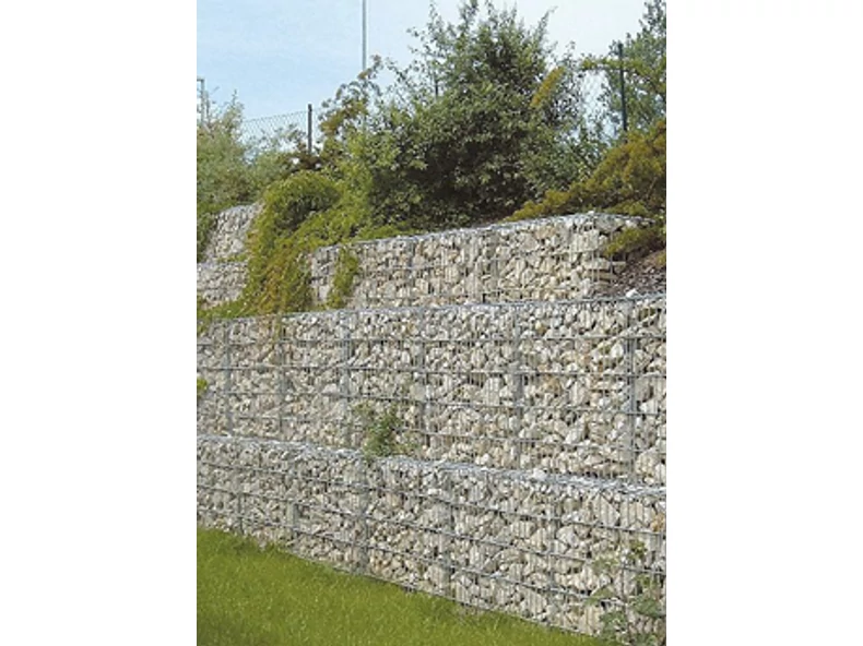 Stonebox kőrács kerítés a kertben - Gerendaházak Magazin